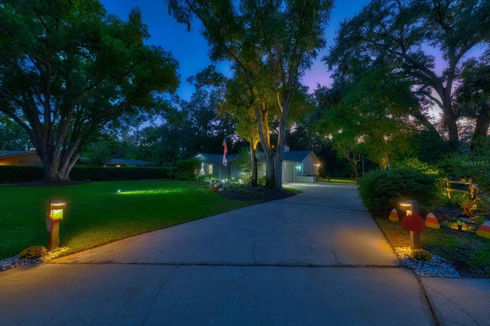 1652 HOBBIT RD — photo 45