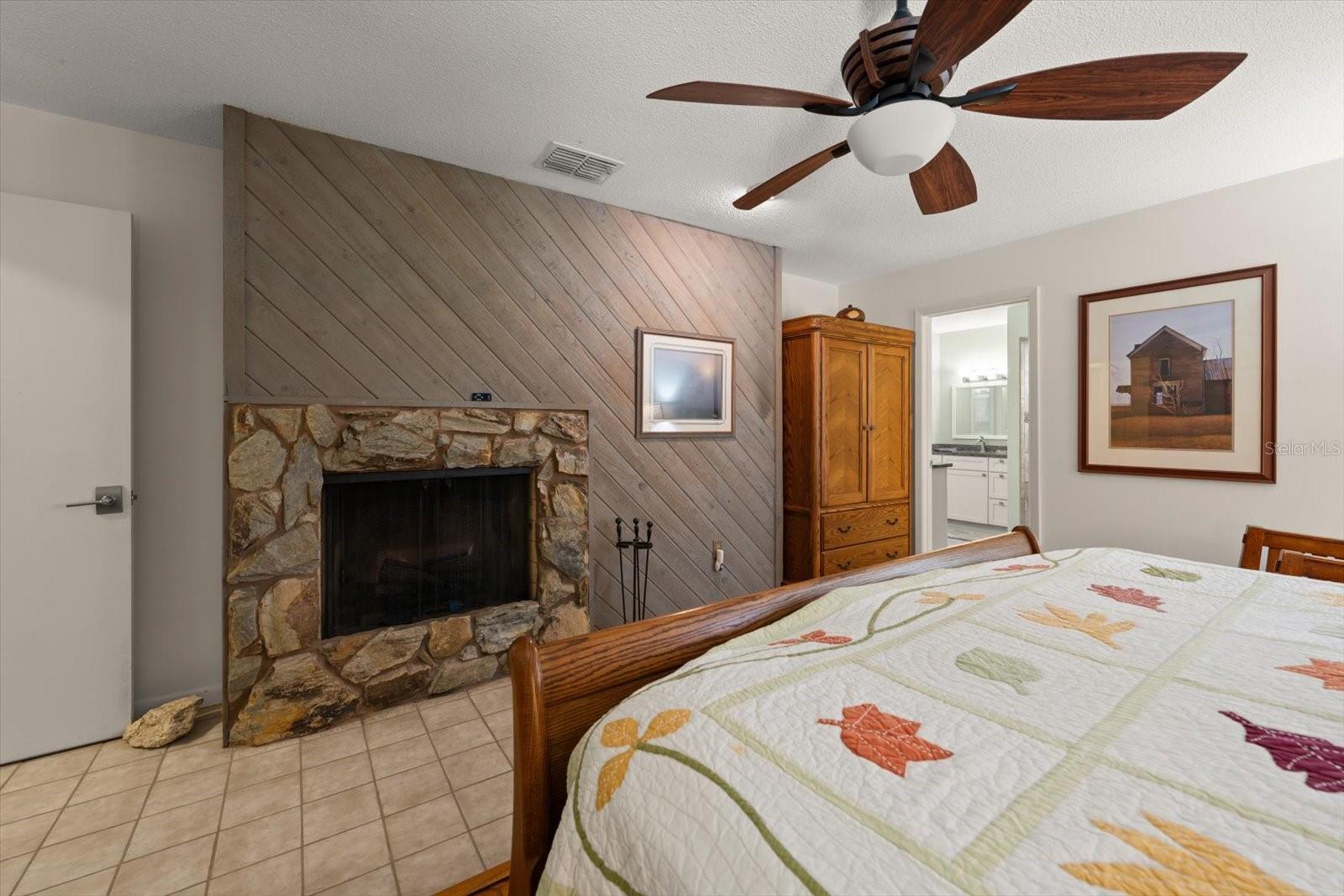 1652 HOBBIT RD — photo 24