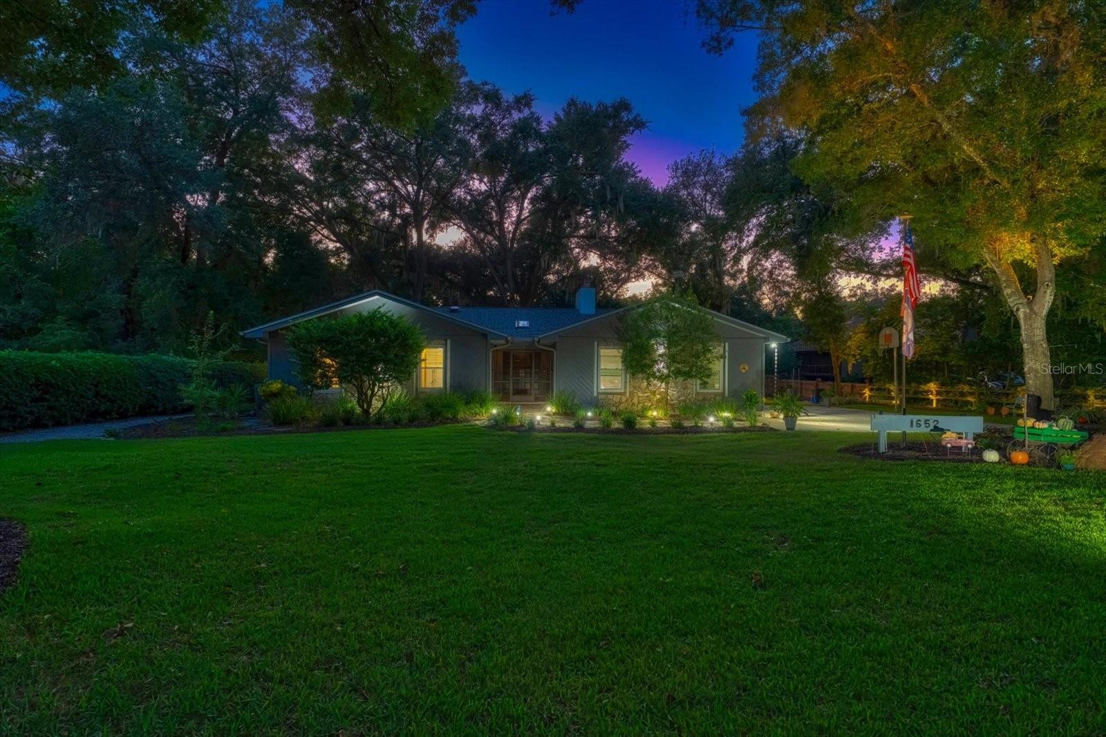 1652 HOBBIT RD — photo 47