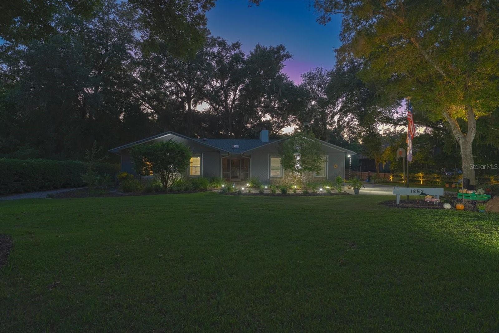 1652 HOBBIT RD — photo 41