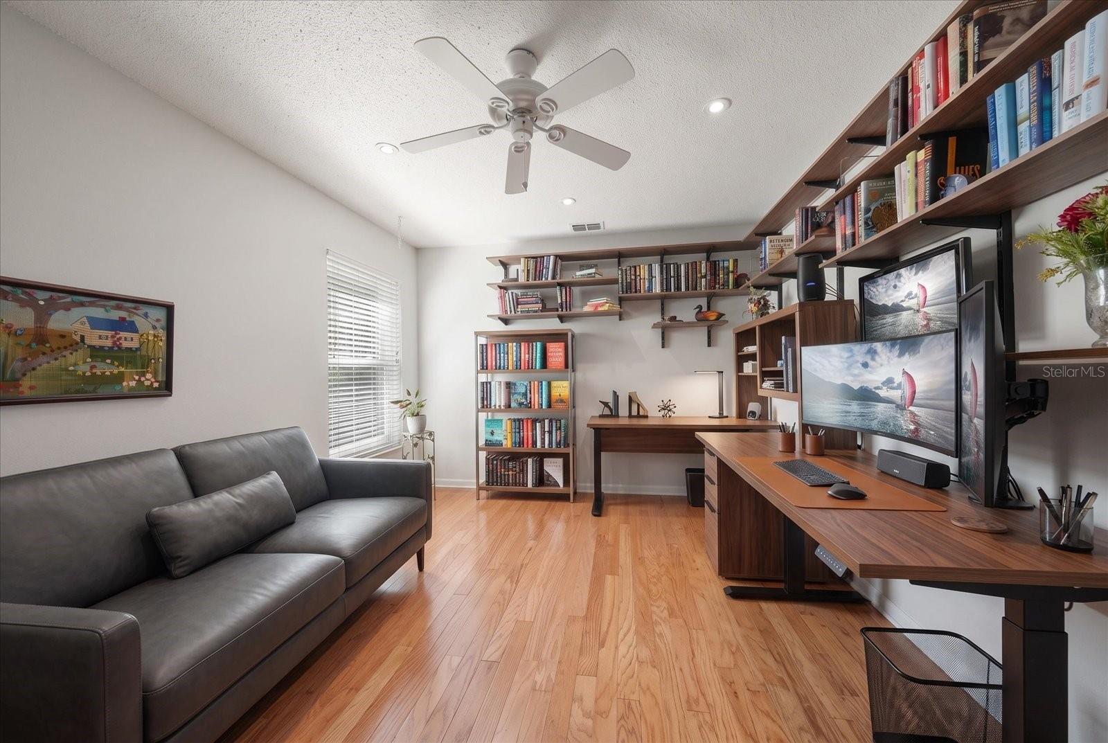 1652 HOBBIT RD — photo 29