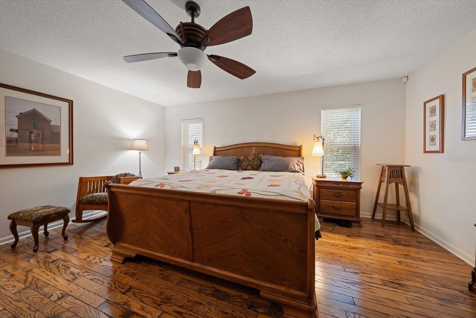 1652 HOBBIT RD — photo 23