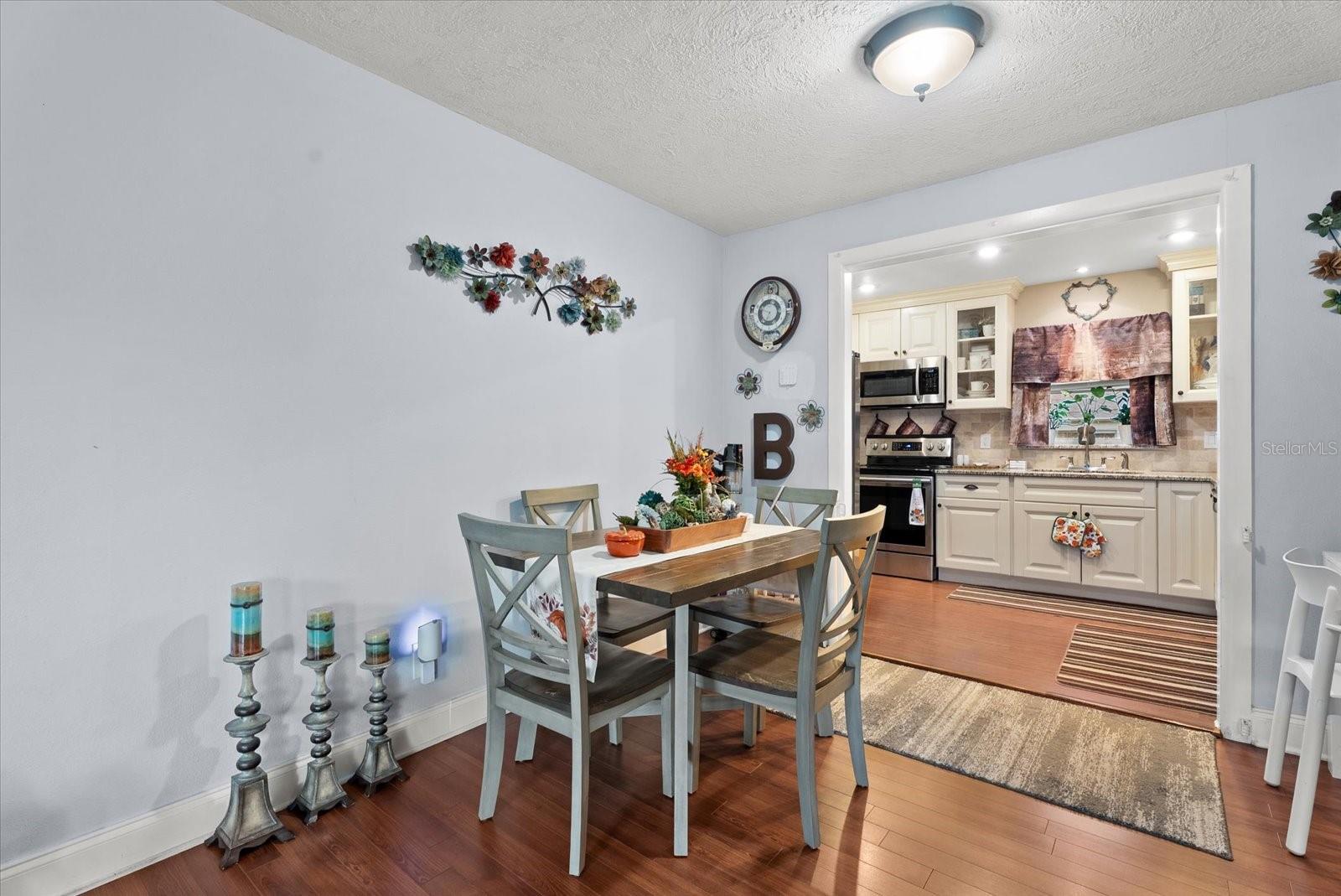 2212 CLARK AVE — photo 6