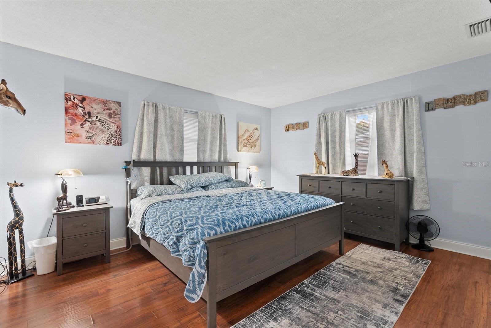 2212 CLARK AVE — photo 16