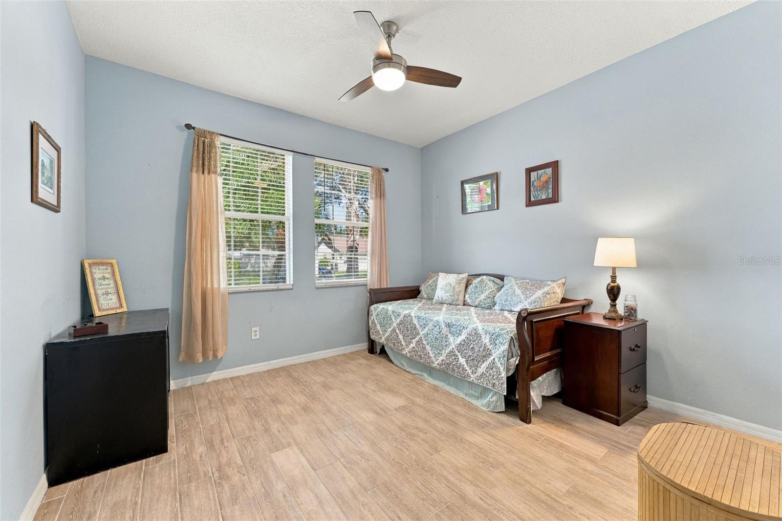 21916 WAVERLY SHORES LN — photo 40