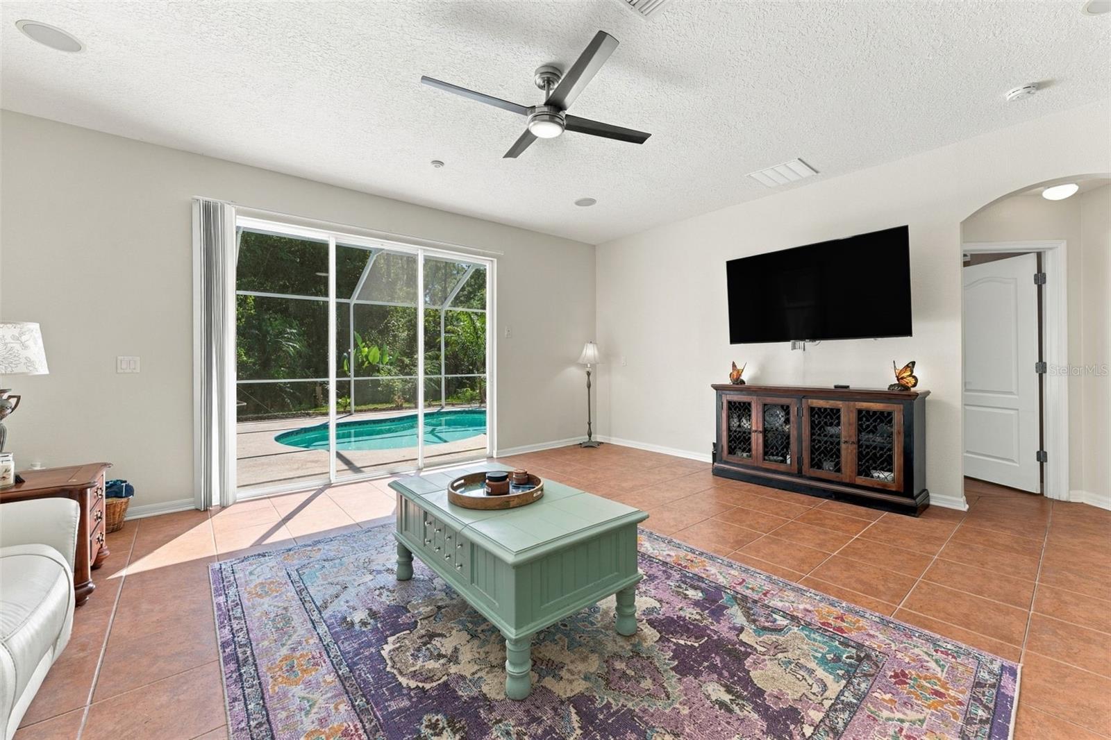 21916 WAVERLY SHORES LN — photo 22