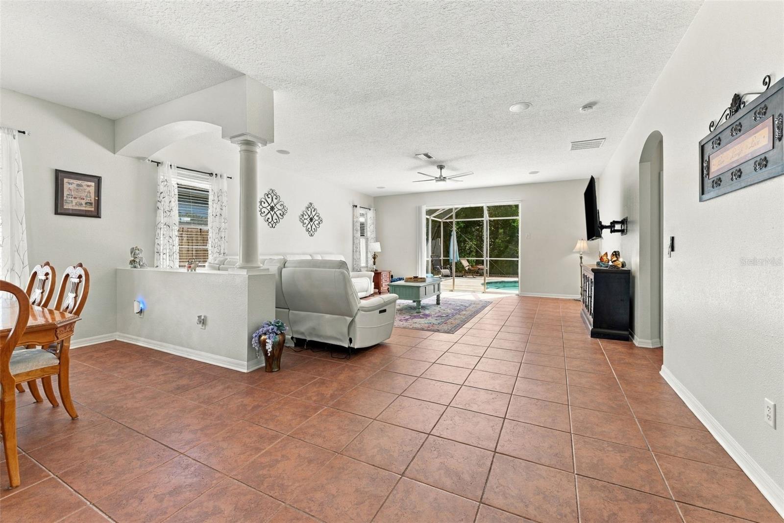 21916 WAVERLY SHORES LN — photo 18