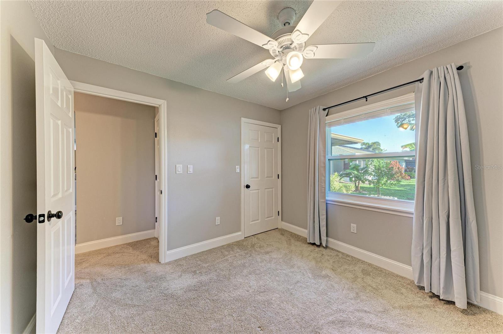 3200 MEADOW RUN DR — photo 26