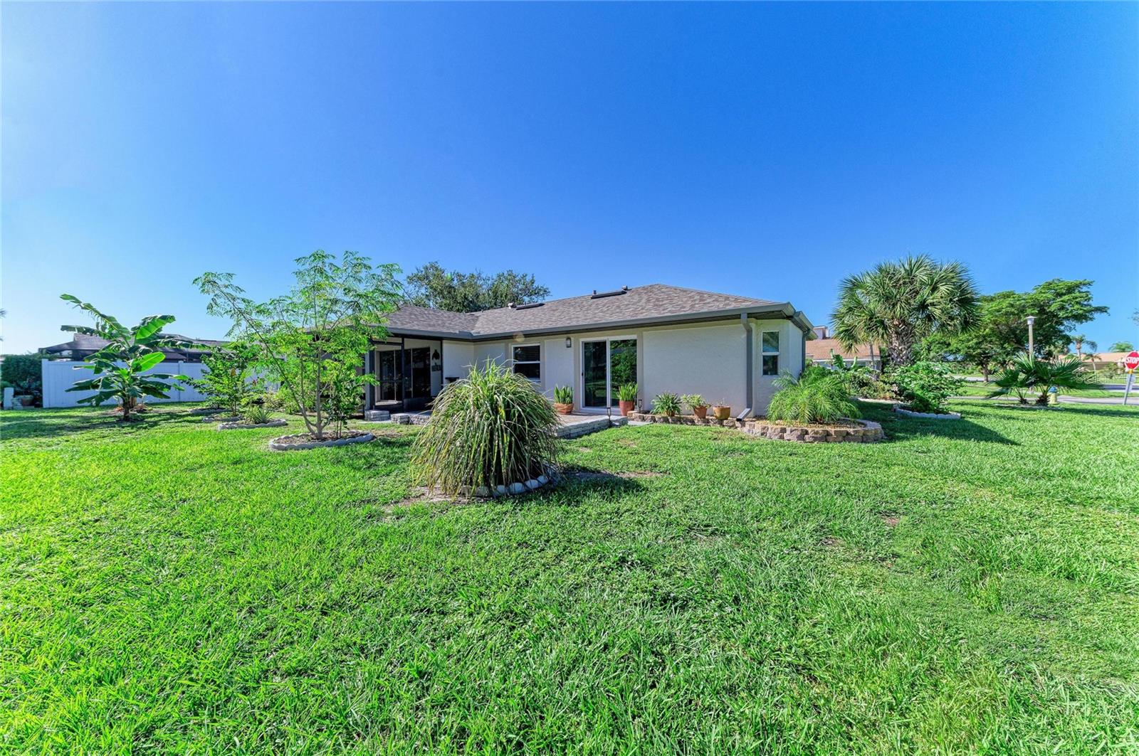3200 MEADOW RUN DR — photo 37