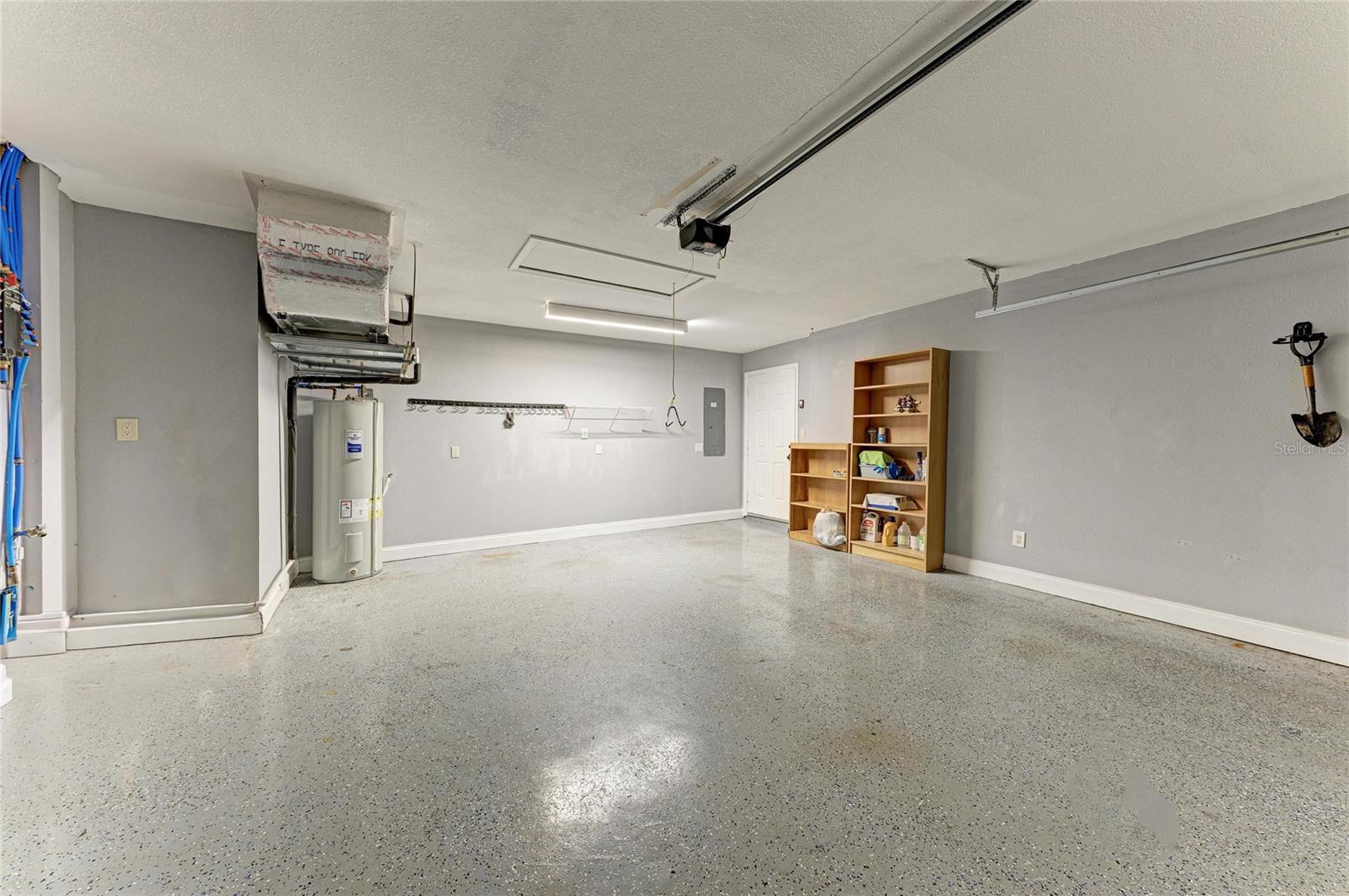 3200 MEADOW RUN DR — photo 31