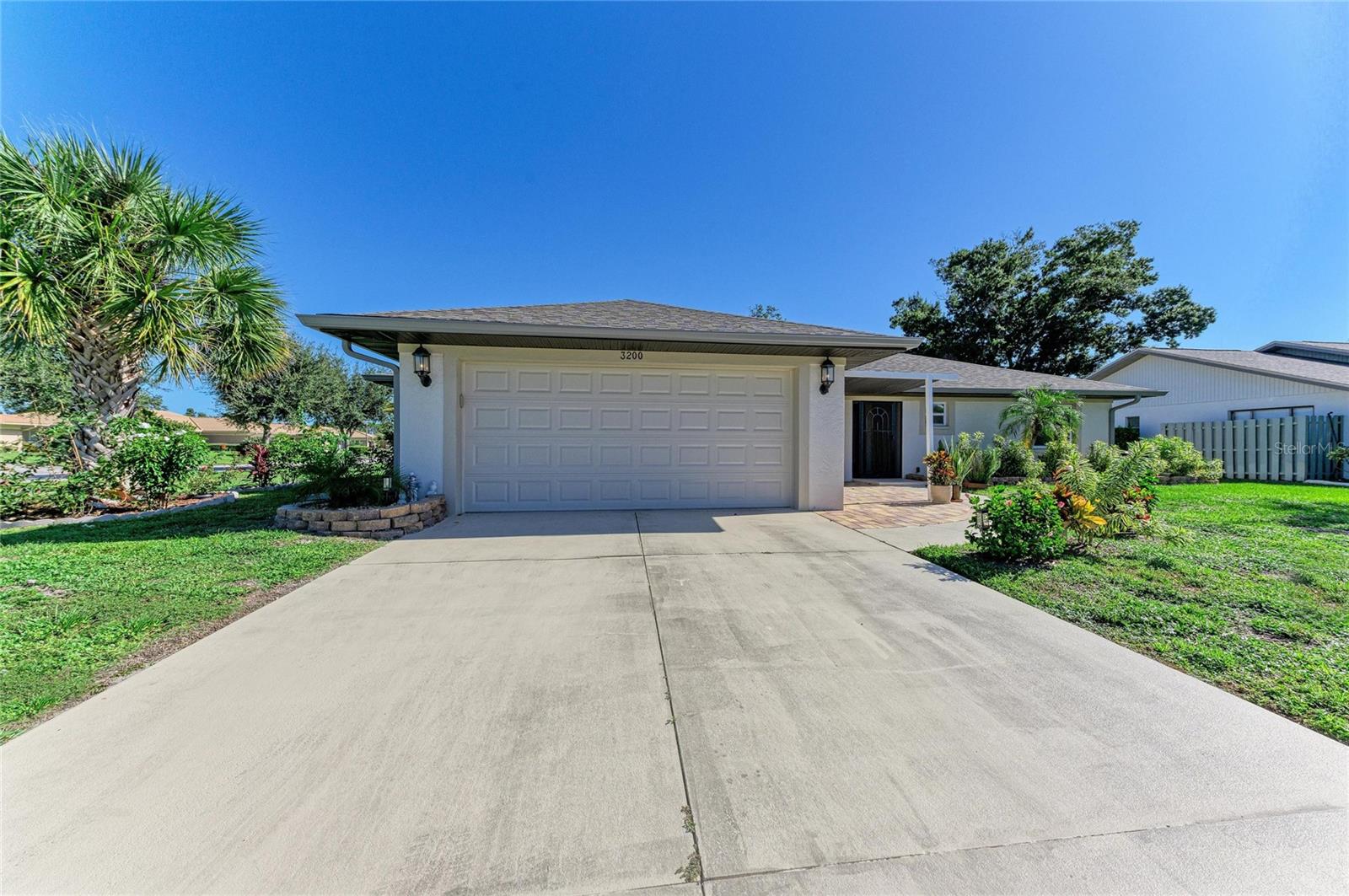3200 MEADOW RUN DR — photo 2