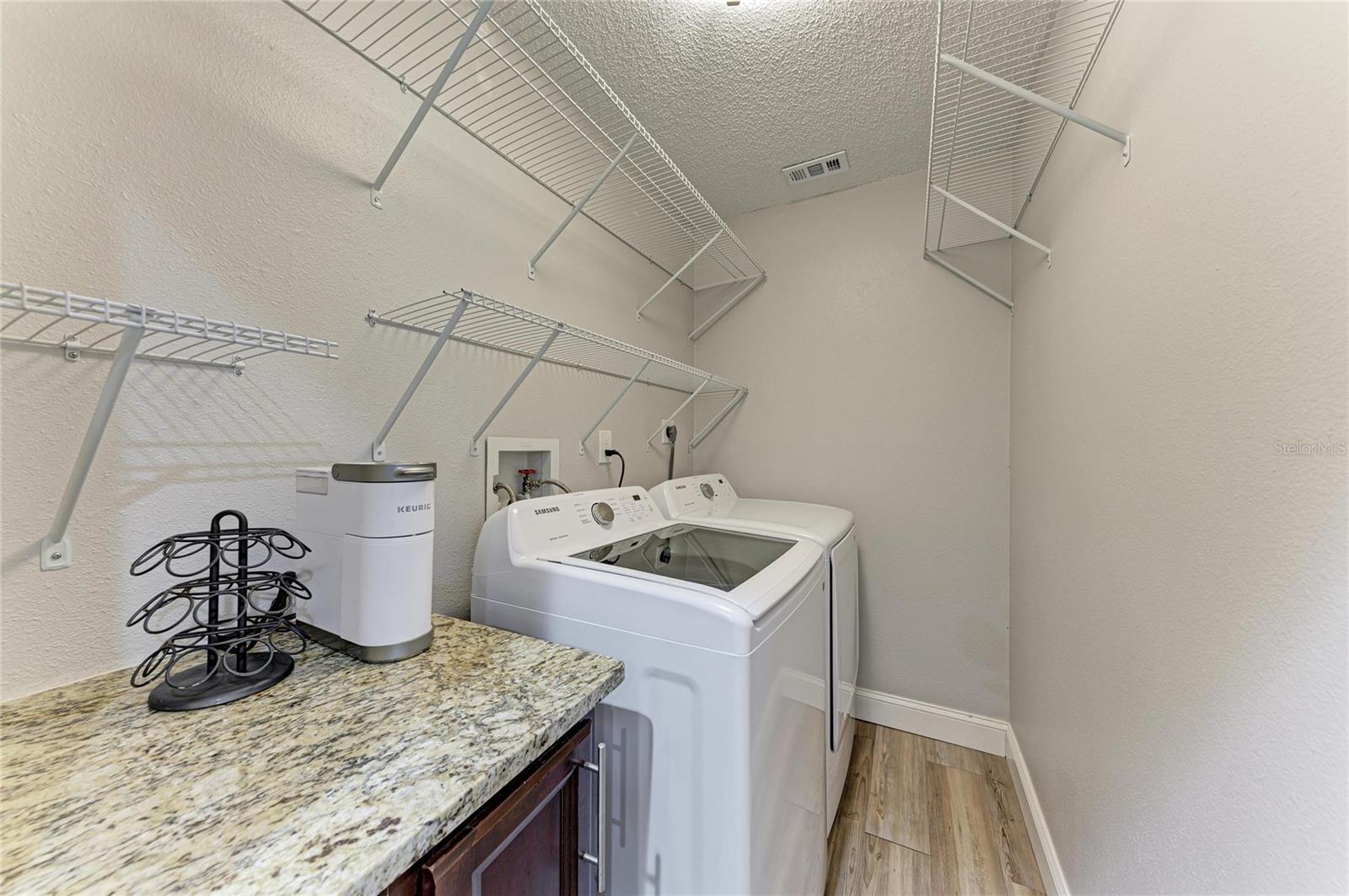 3200 MEADOW RUN DR — photo 30