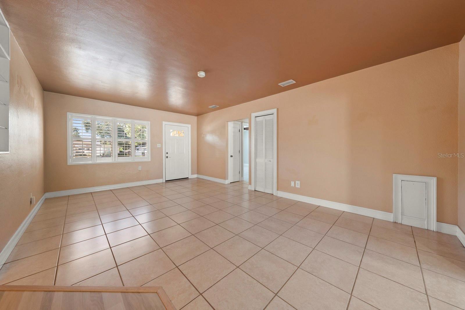 1039 MADISON ST — photo 5