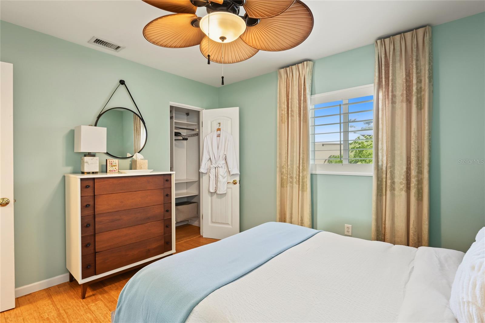 210 BRIGGS CT — photo 10