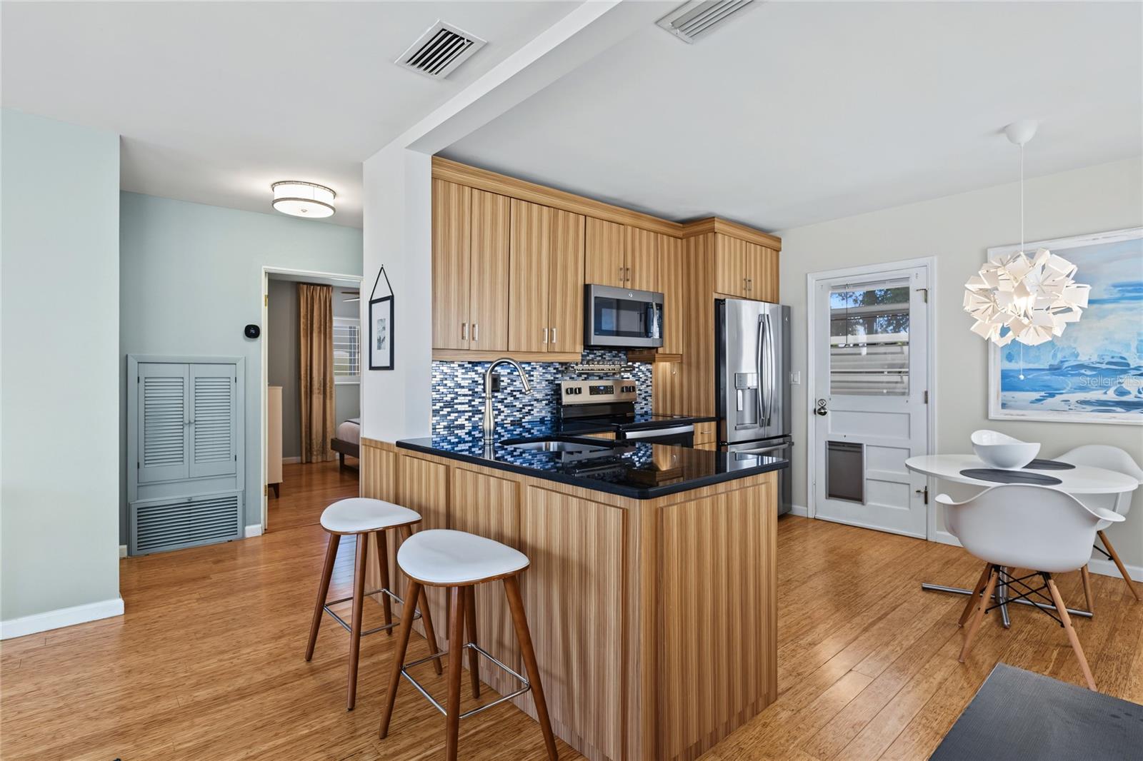210 BRIGGS CT — photo 11