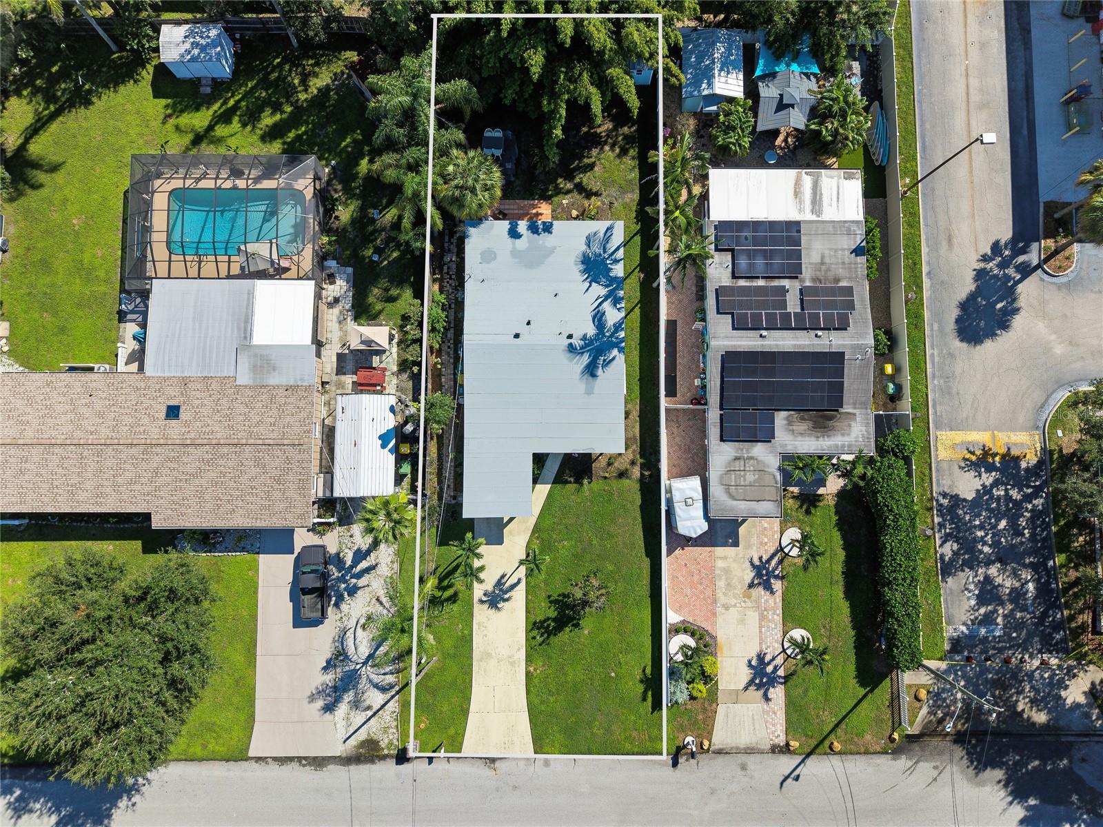 210 BRIGGS CT — photo 17