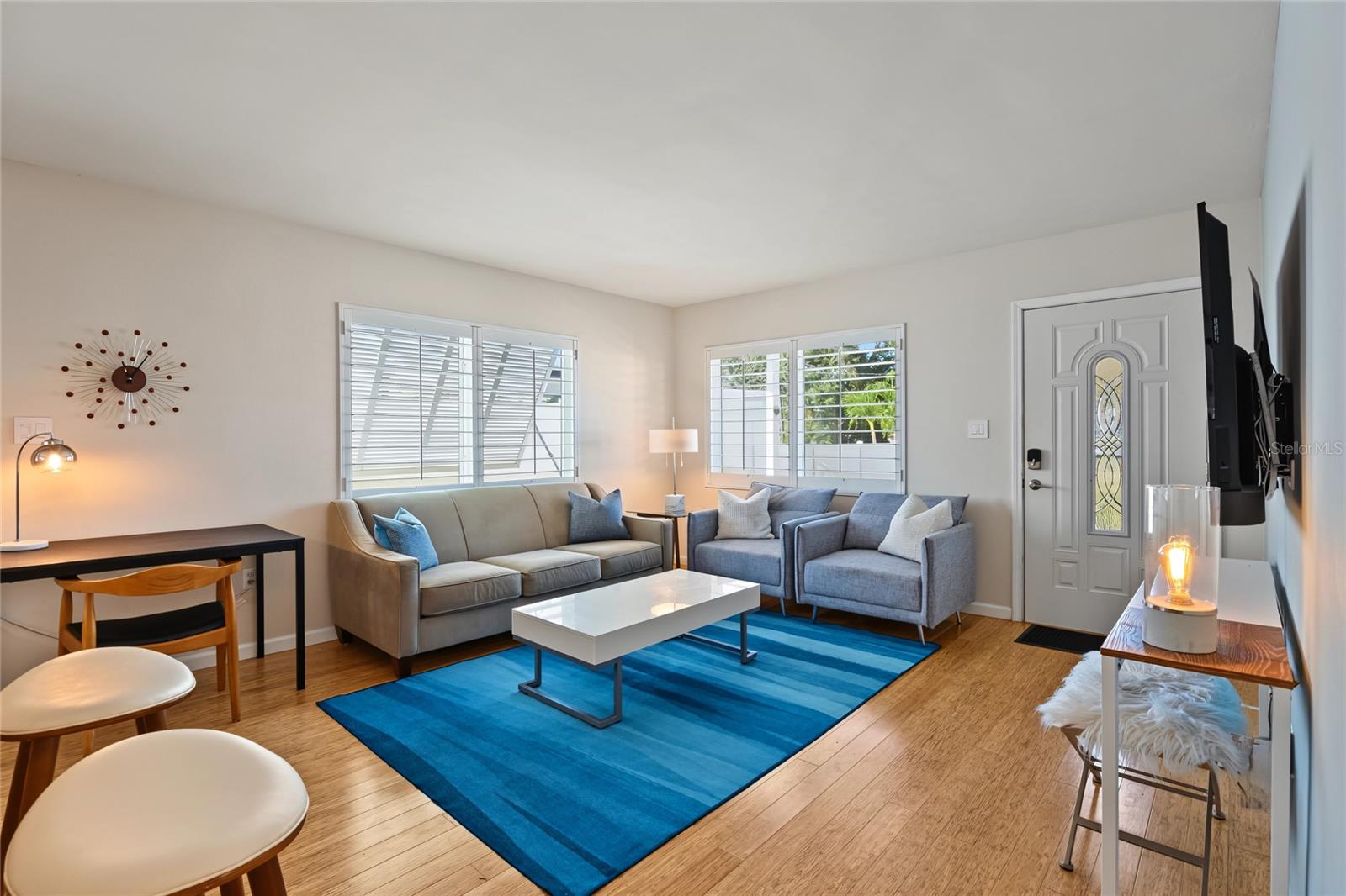 210 BRIGGS CT — photo 4