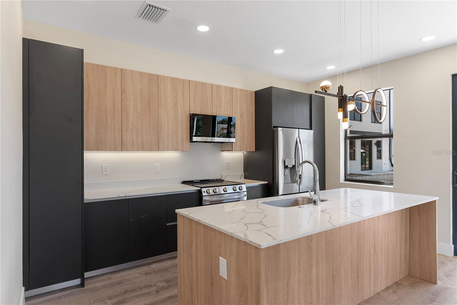 8403 MODANO PL — photo 10