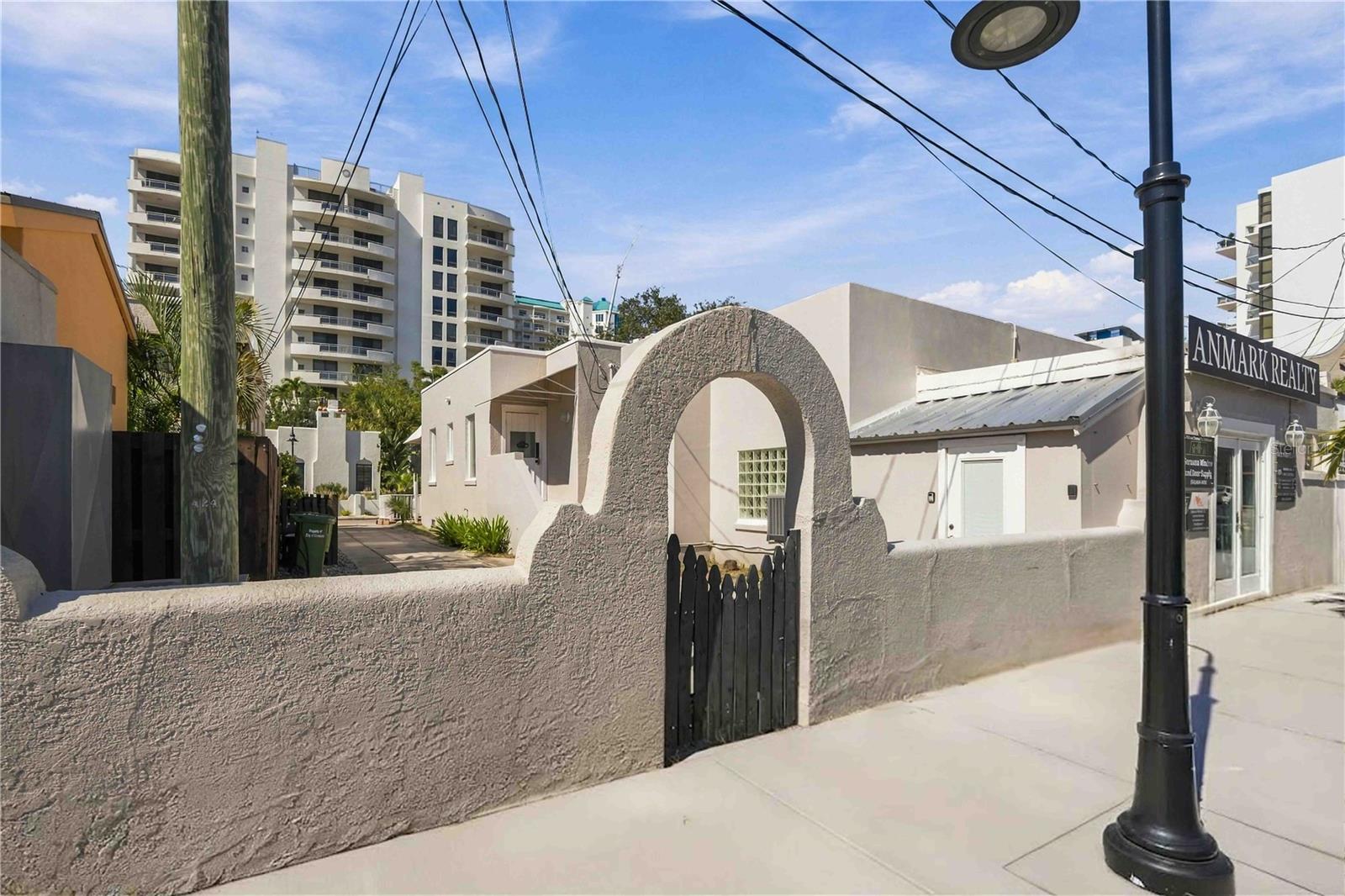 417 BURNS CT — photo 38