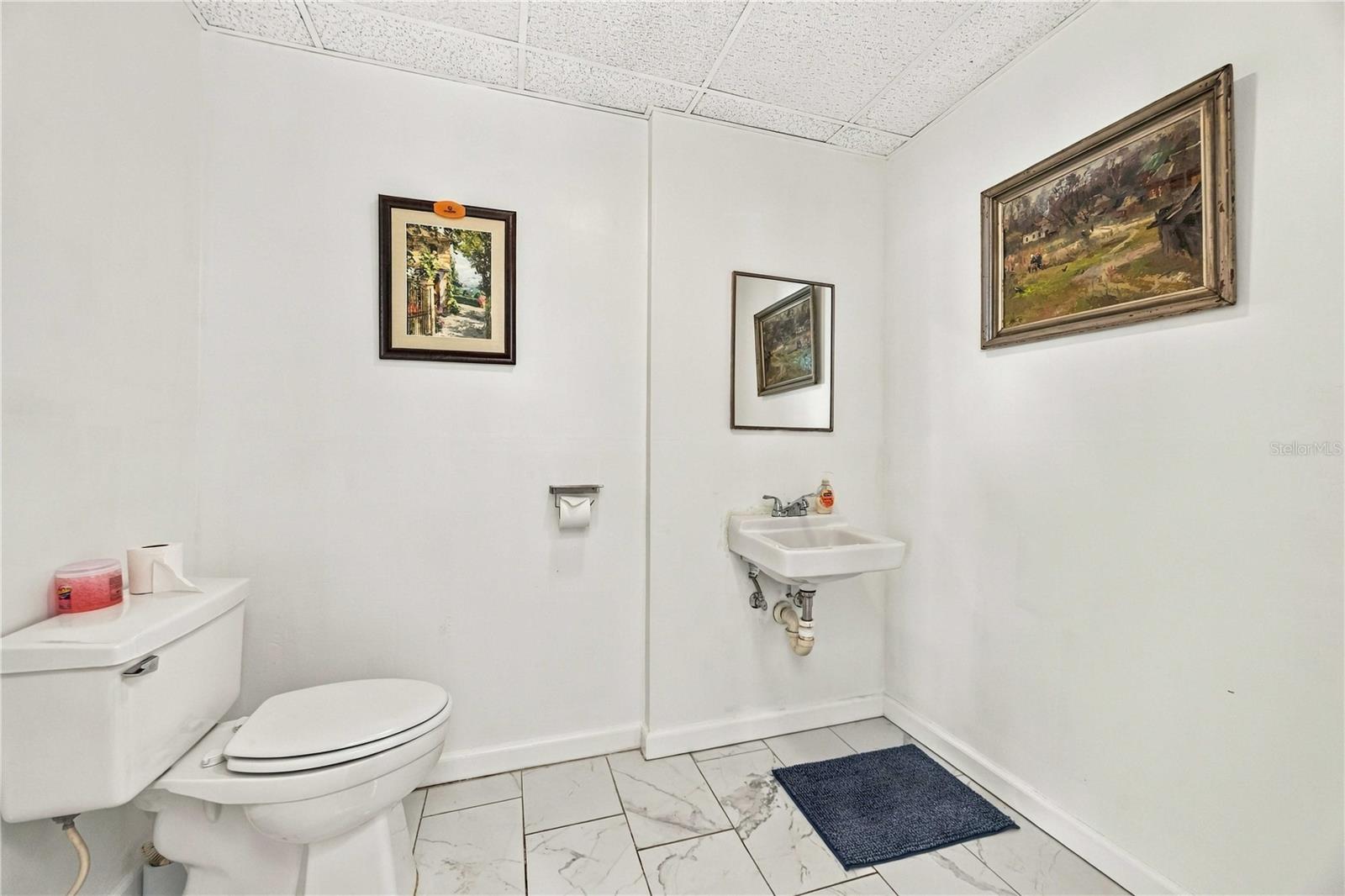 417 BURNS CT — photo 24