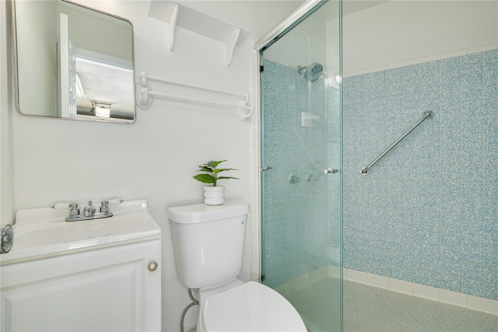 1479 S EVERGREEN AVE — photo 24