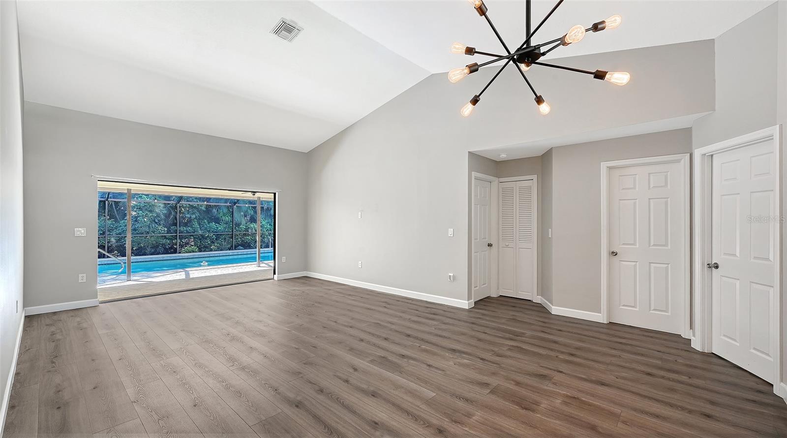 4409 OAK VIEW DR — photo 22