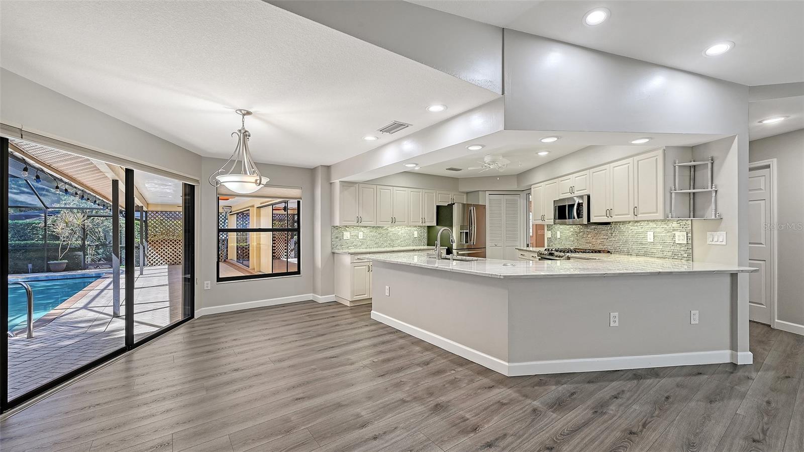 4409 OAK VIEW DR — photo 24