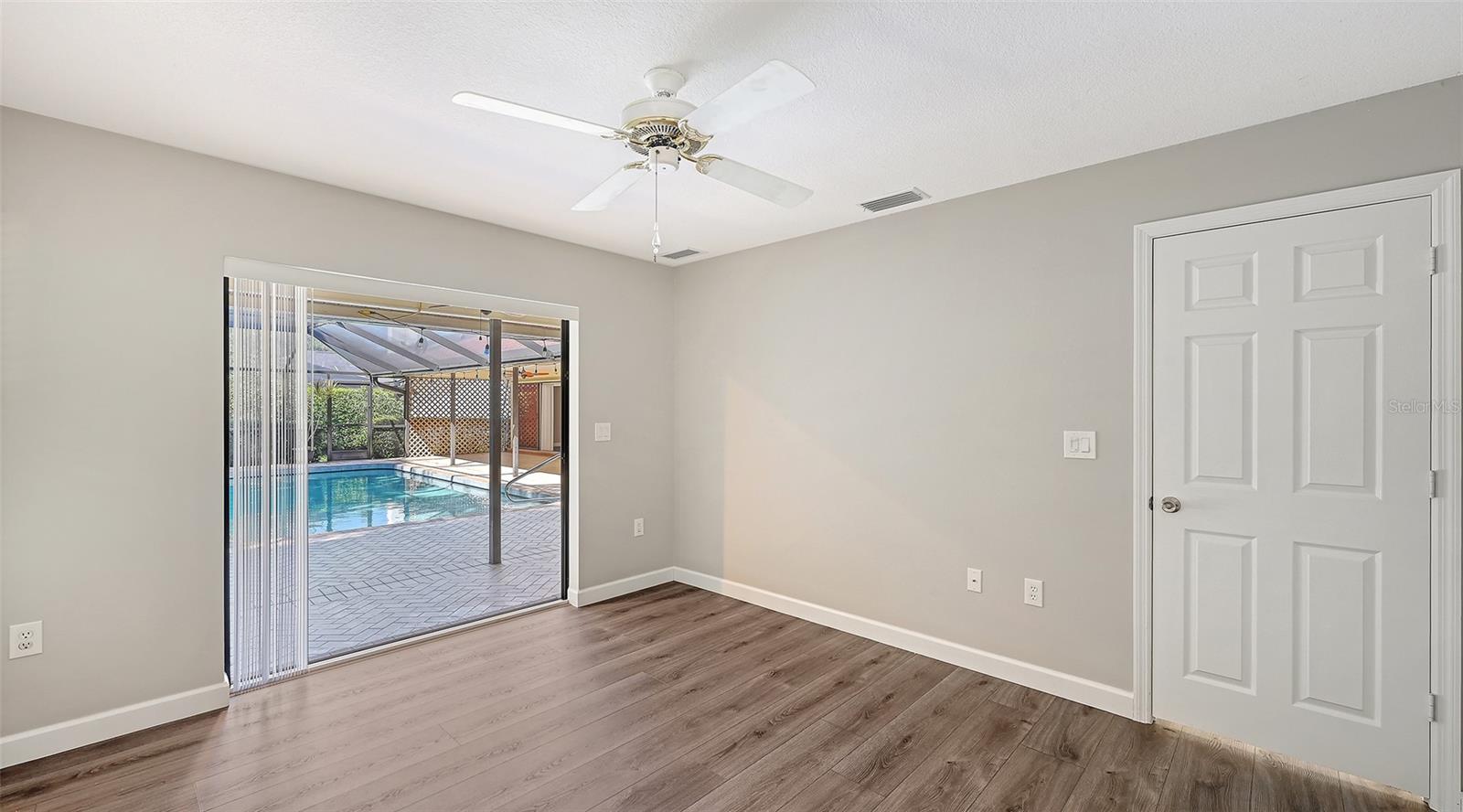 4409 OAK VIEW DR — photo 42