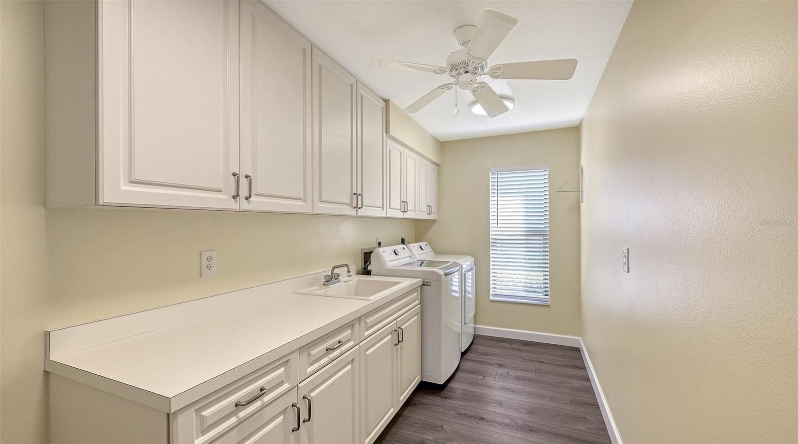 4409 OAK VIEW DR — photo 45