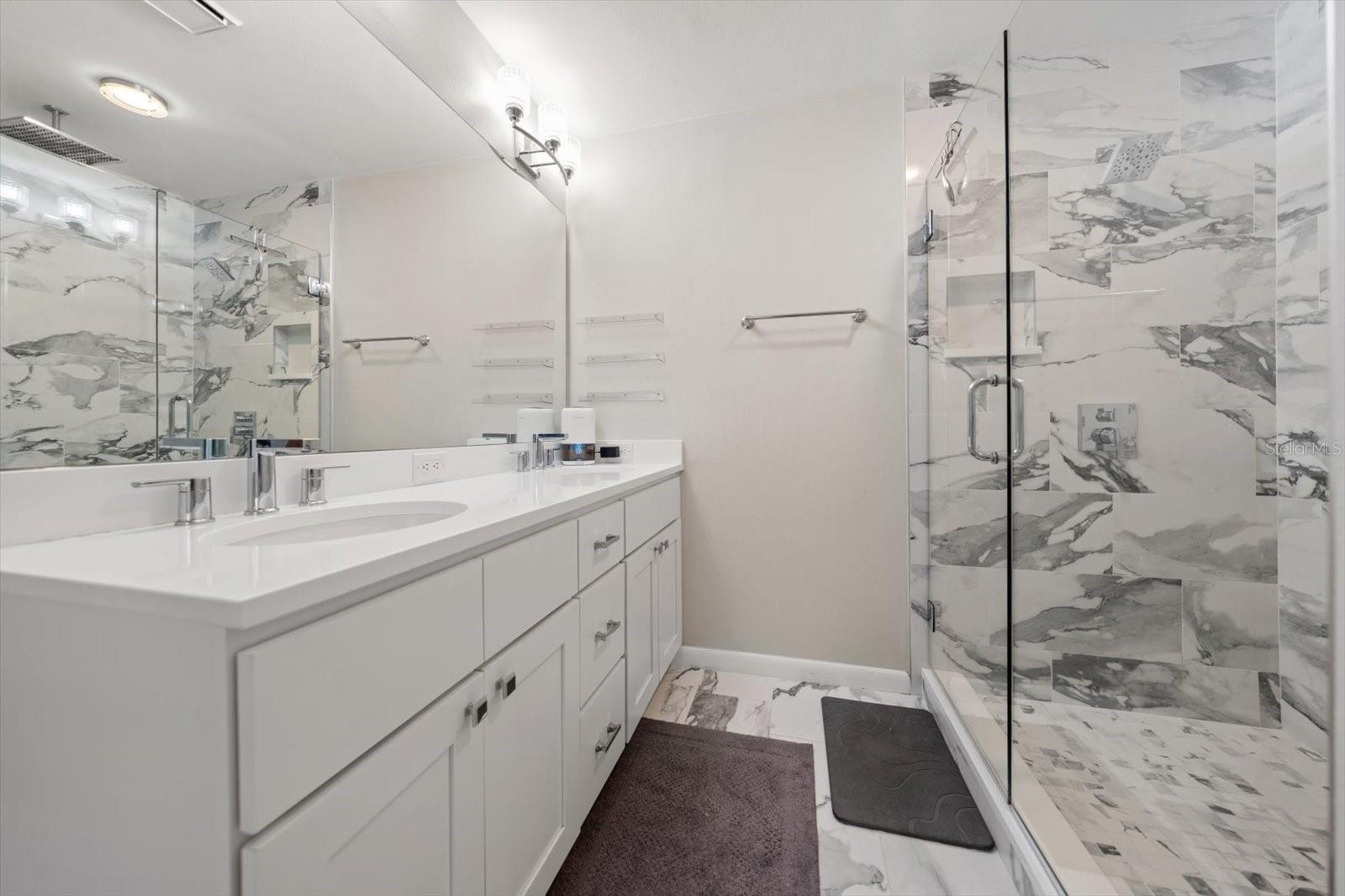 220 UNION ST — photo 15