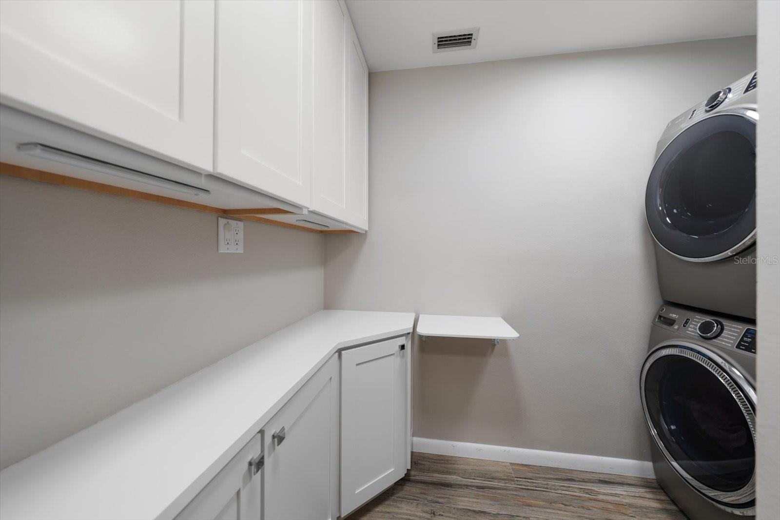 220 UNION ST — photo 13