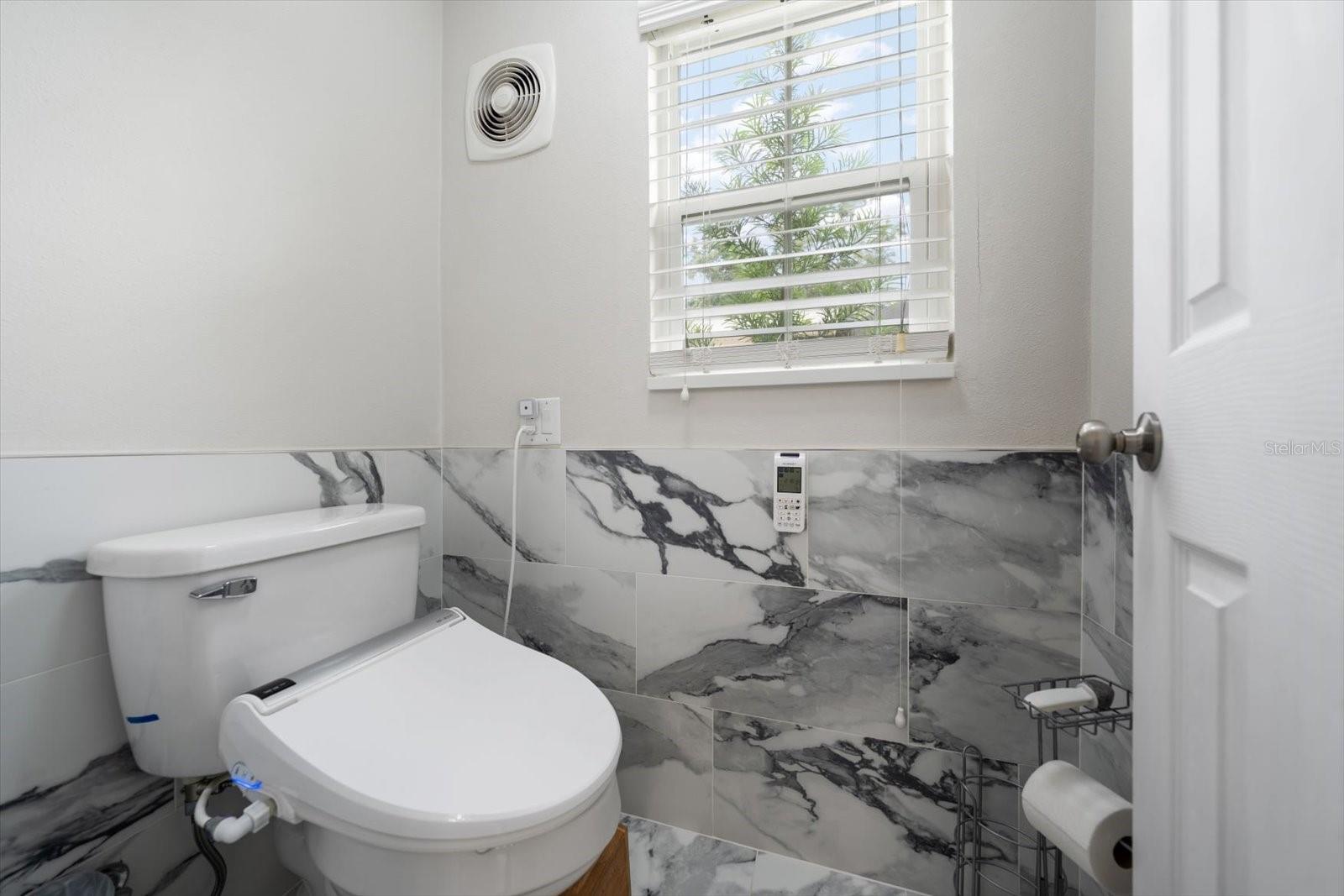 220 UNION ST — photo 17