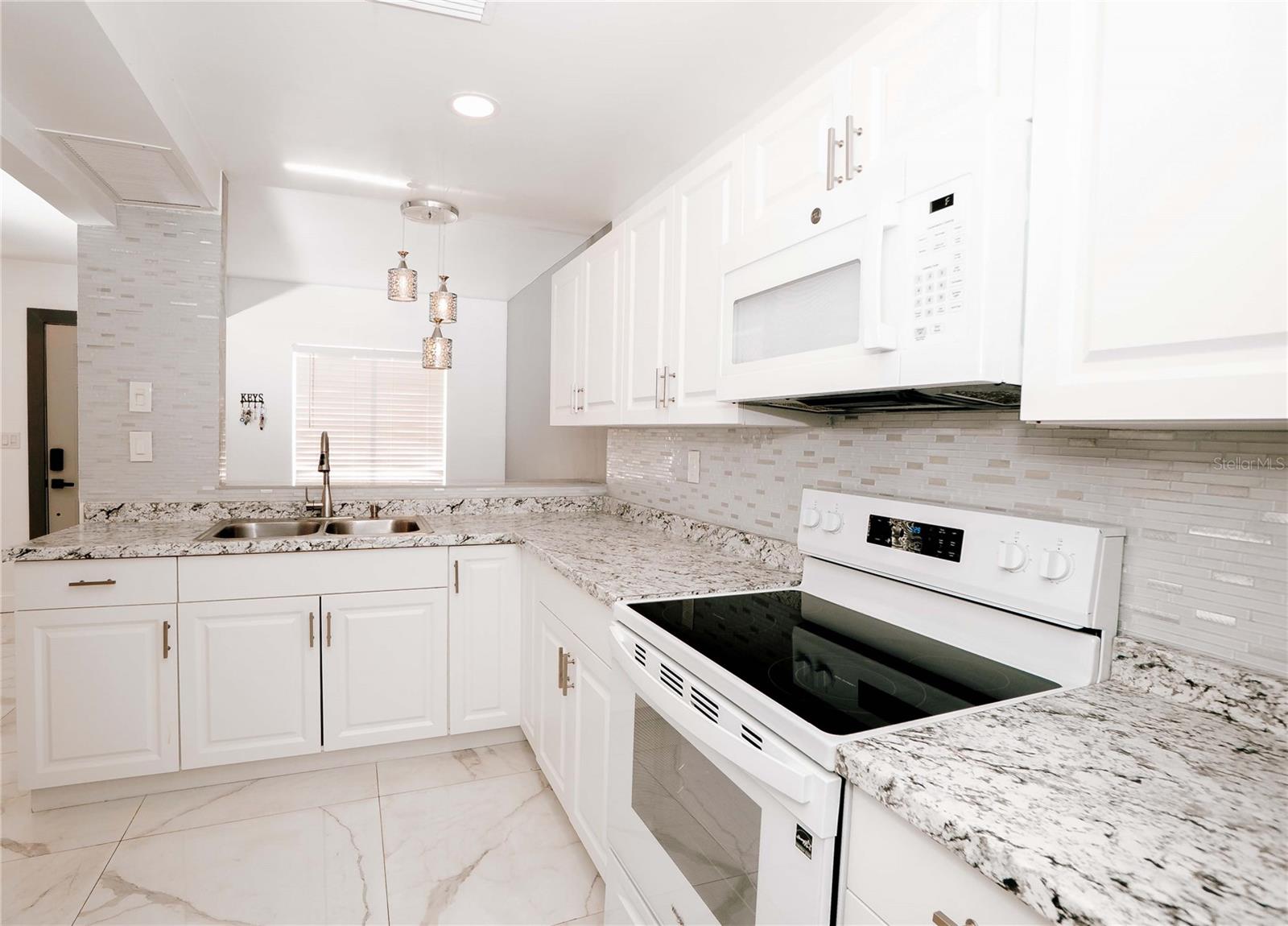 1828 BOUGH AVE #3 — photo 23
