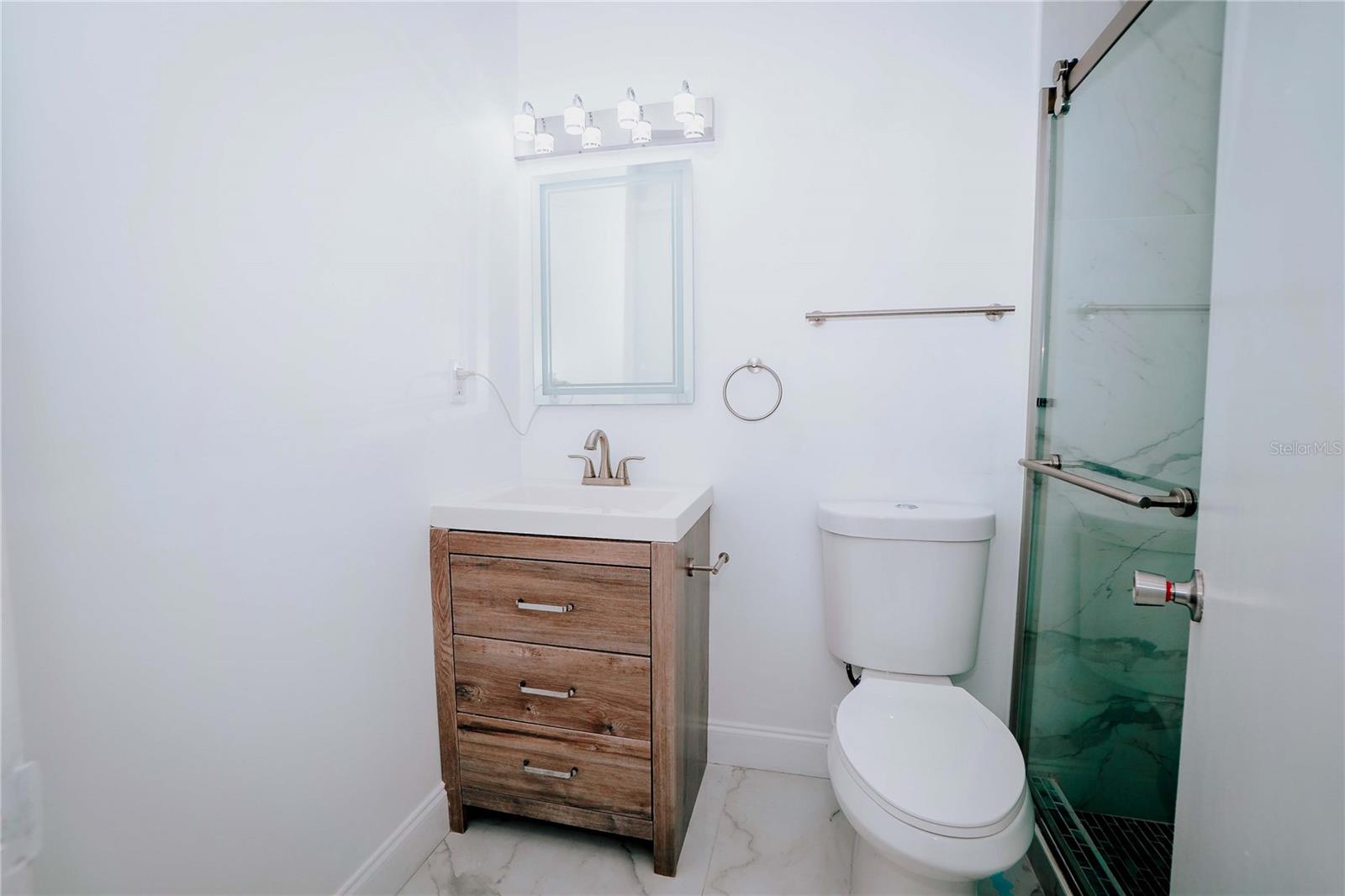 1828 BOUGH AVE #3 — photo 17