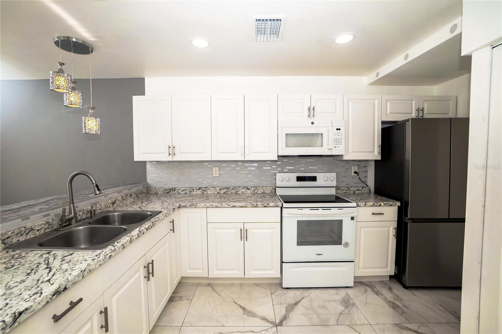 1828 BOUGH AVE #3 — photo 21