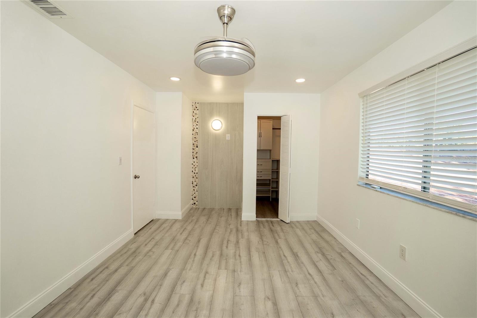 1828 BOUGH AVE #3 — photo 15