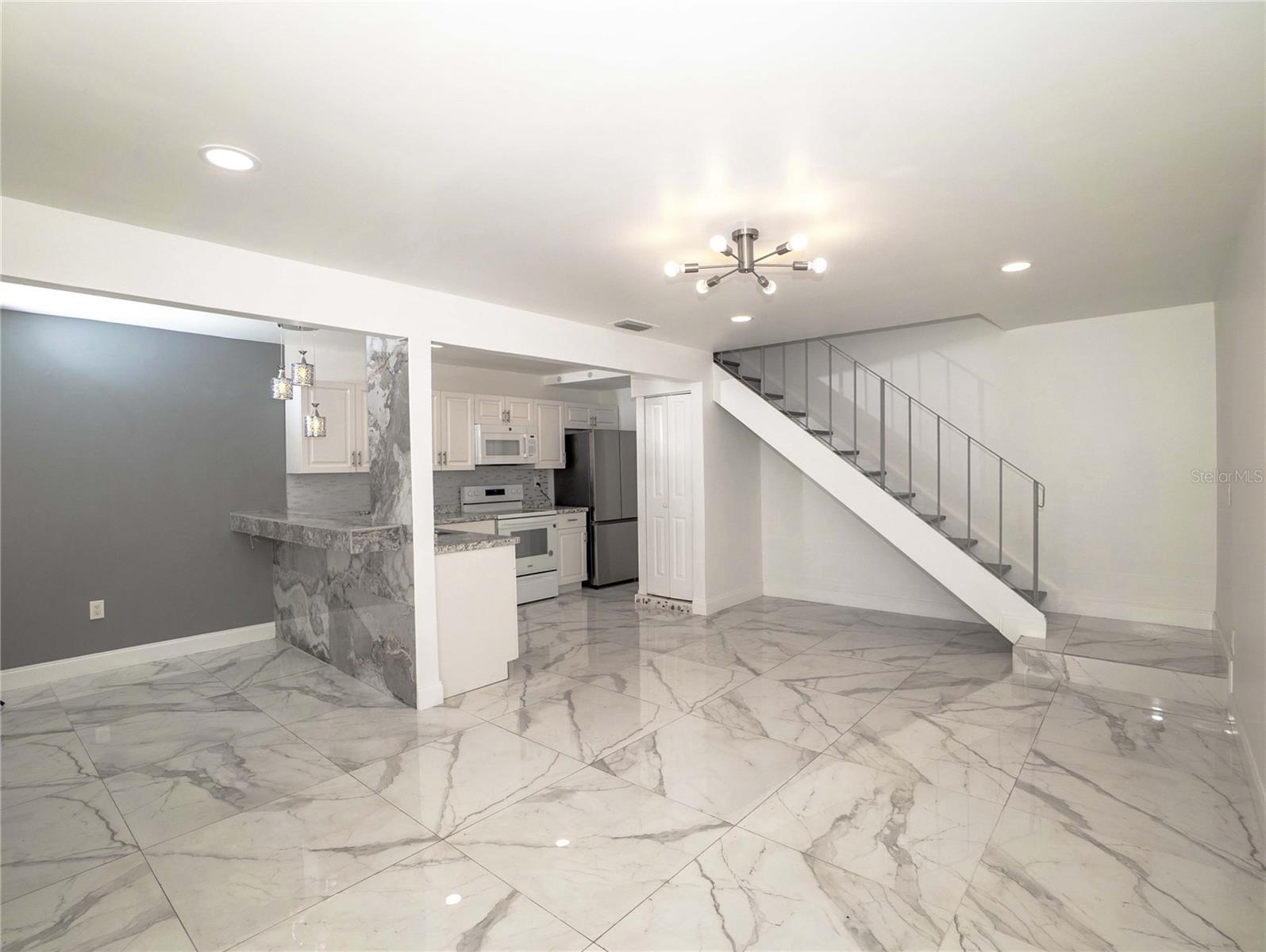 1828 BOUGH AVE #3 — photo 20