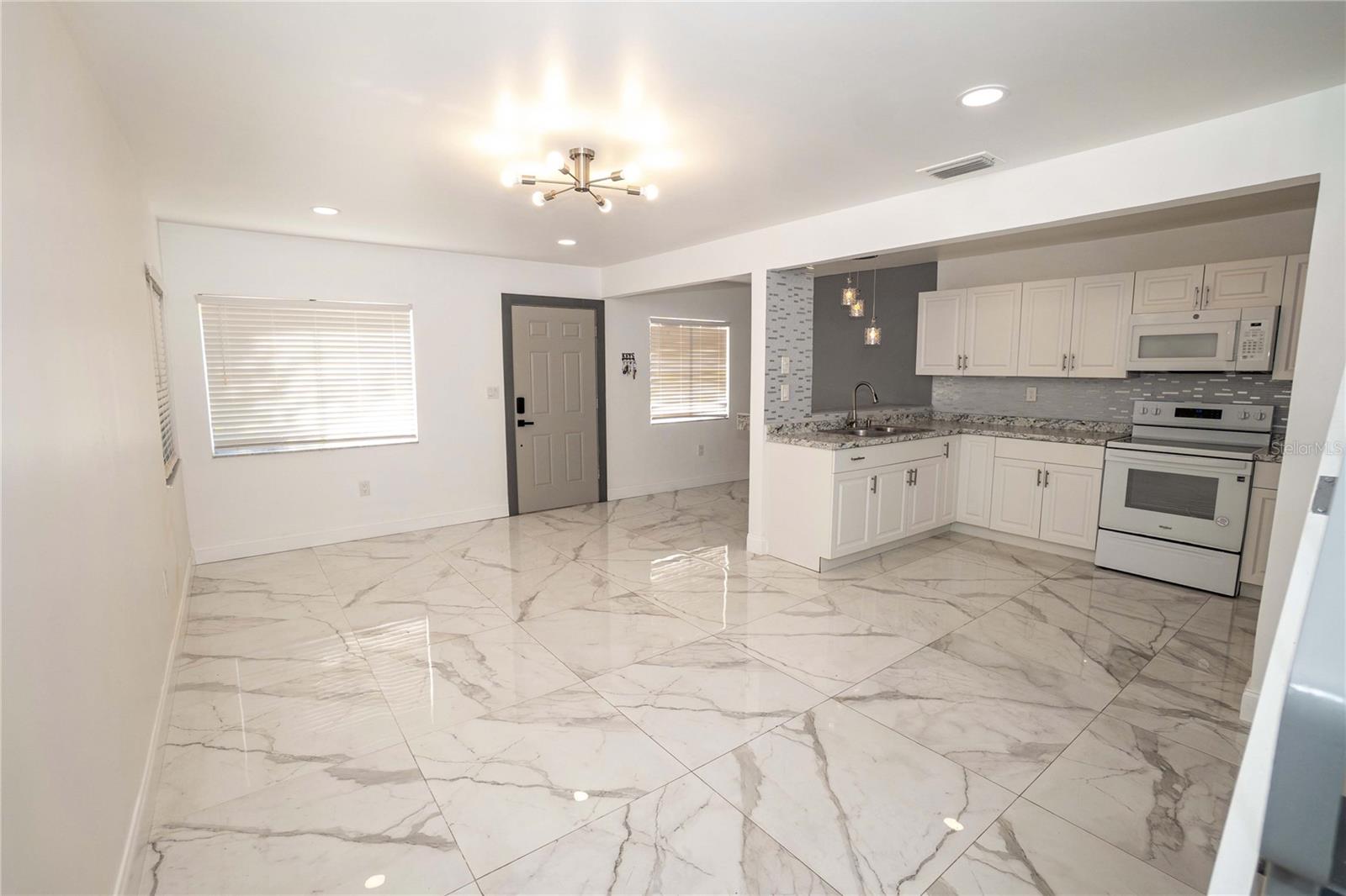 1828 BOUGH AVE #3 — photo 25