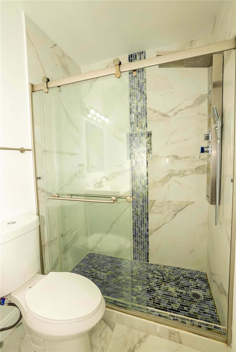 1828 BOUGH AVE #3 — photo 16