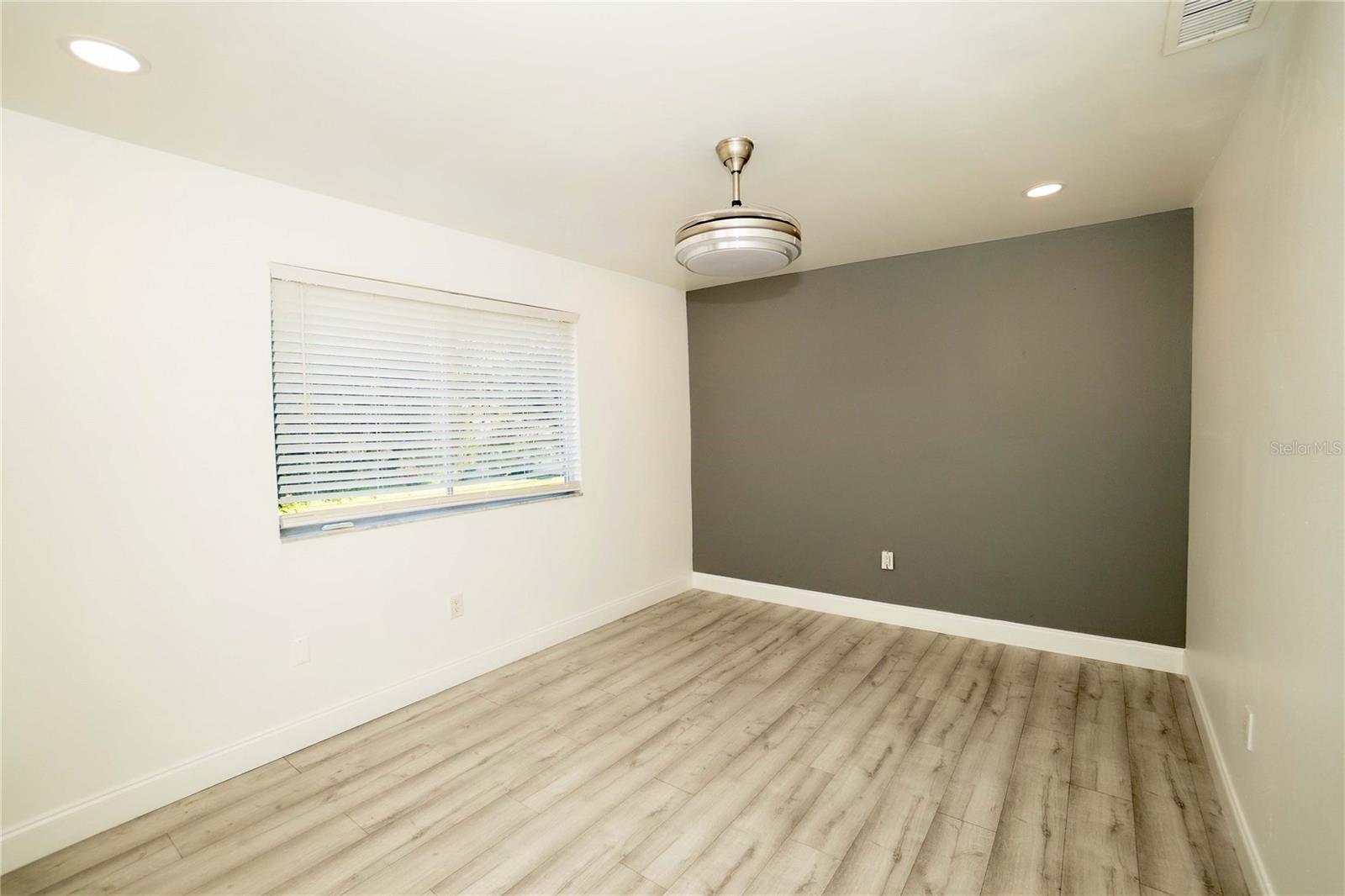 1828 BOUGH AVE #3 — photo 12