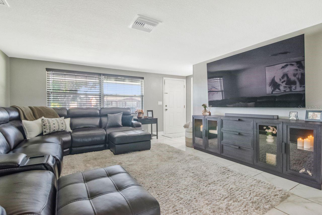 5735 MOSAIC DR — photo 14