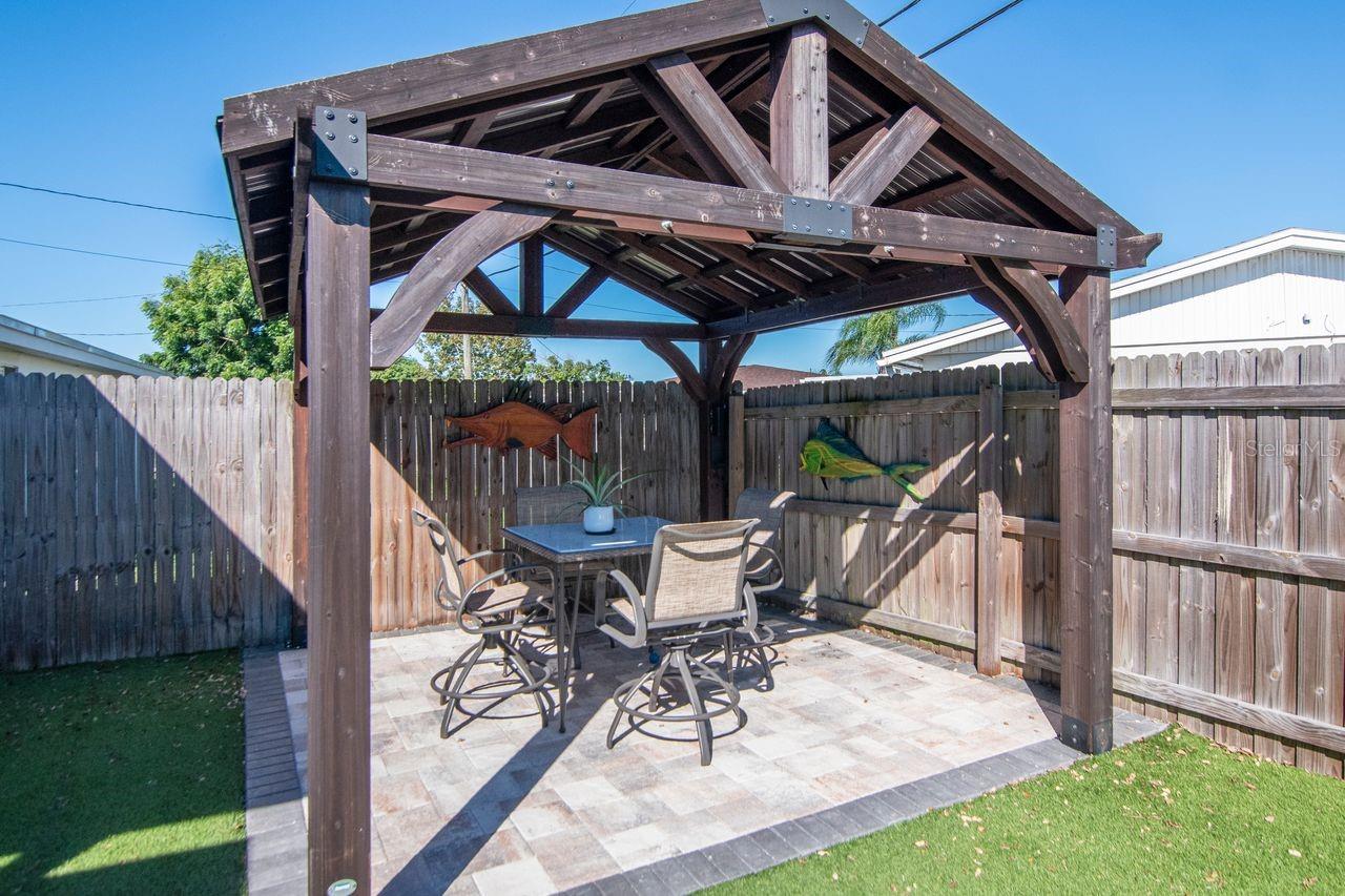 5735 MOSAIC DR — photo 12