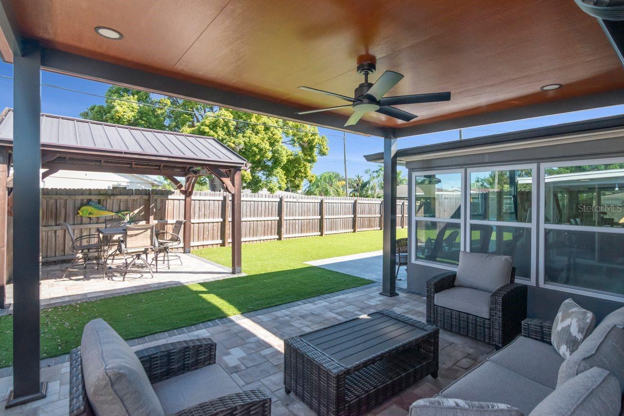 5735 MOSAIC DR — photo 5