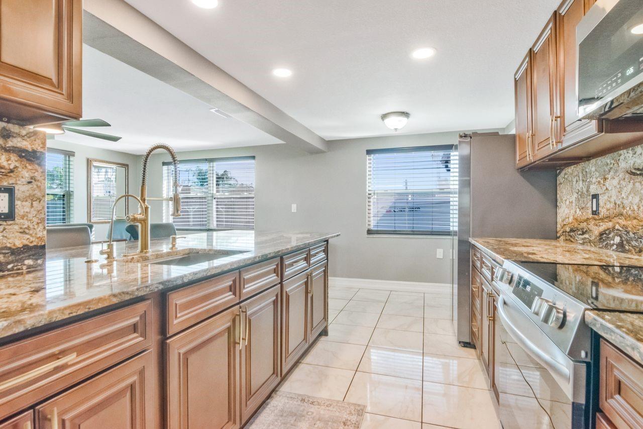 5735 MOSAIC DR — photo 18