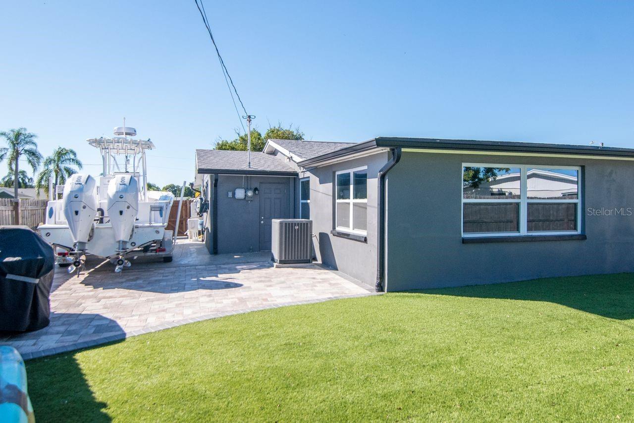 5735 MOSAIC DR — photo 41