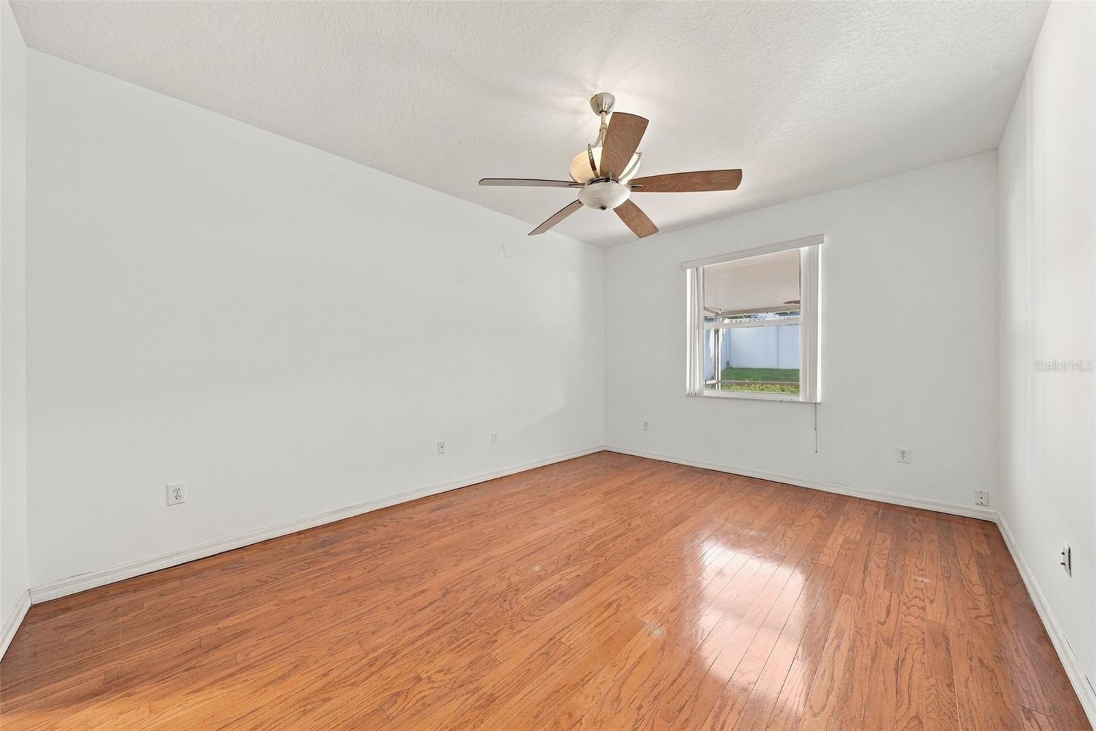4421 TARKINGTON DR — photo 17