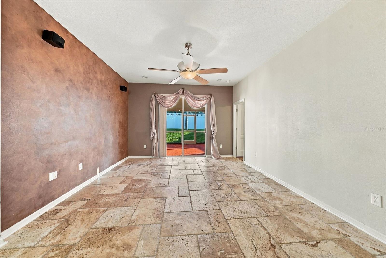 4421 TARKINGTON DR — photo 16