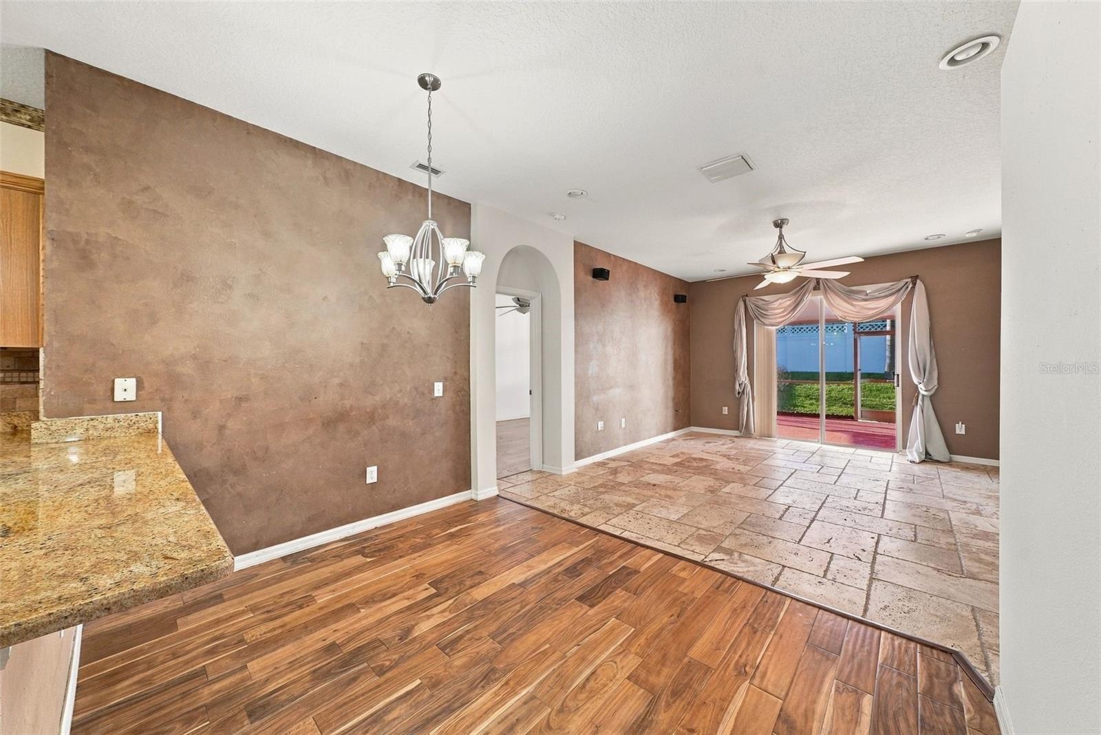 4421 TARKINGTON DR — photo 14