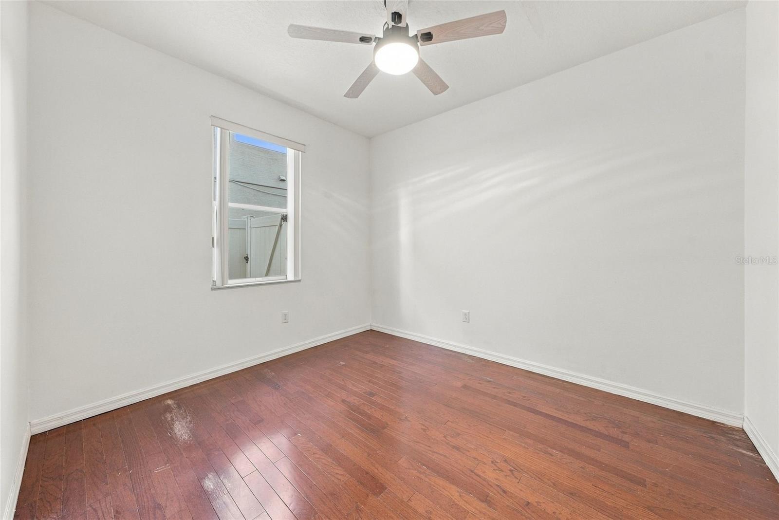 4421 TARKINGTON DR — photo 22