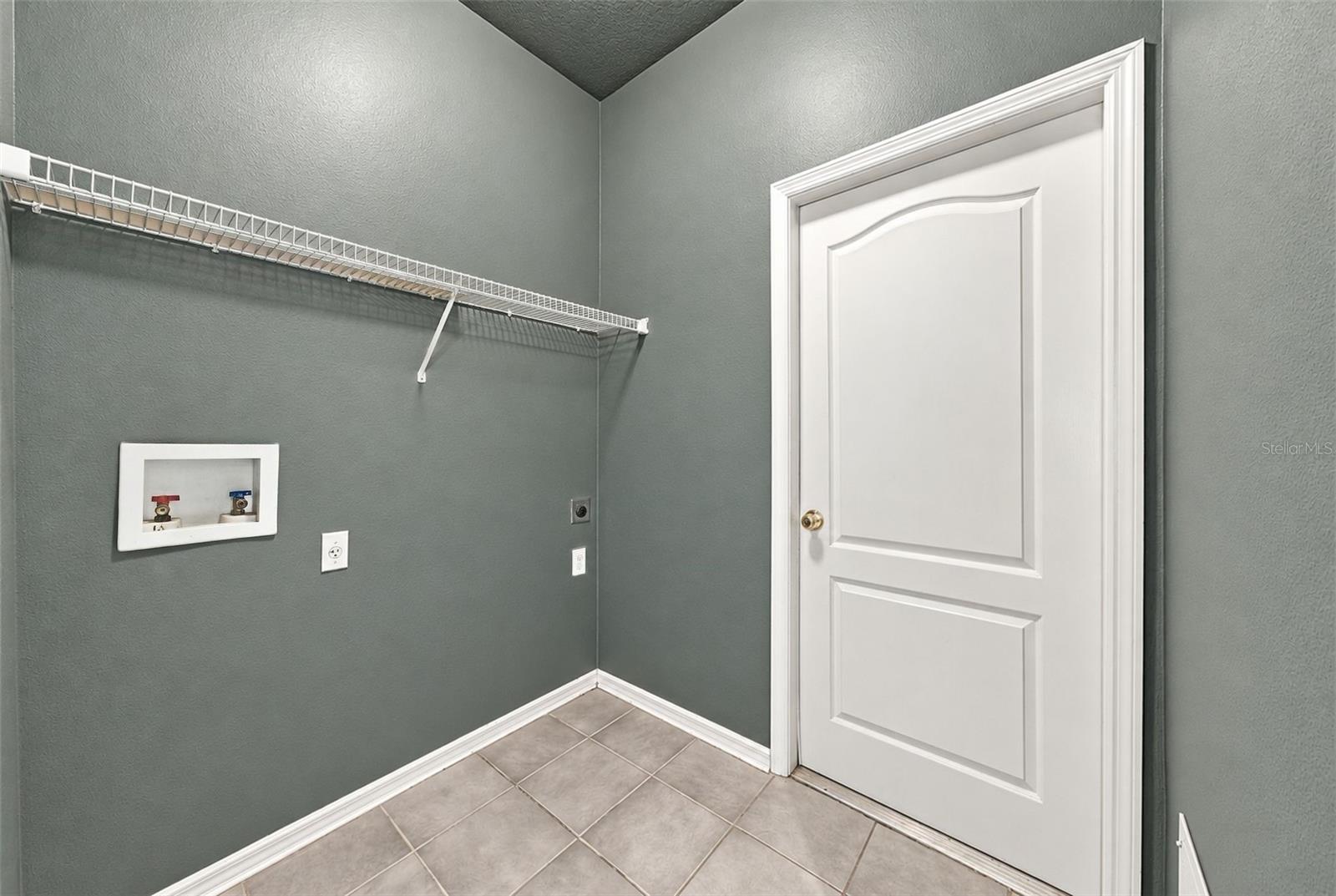 4421 TARKINGTON DR — photo 26